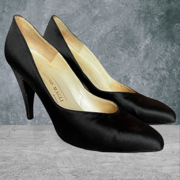 Bruno Magli Satin Black Heels Vintage - Picture 1 of 15